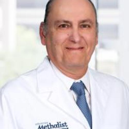 Dr. Fernando Urrutia Headshot